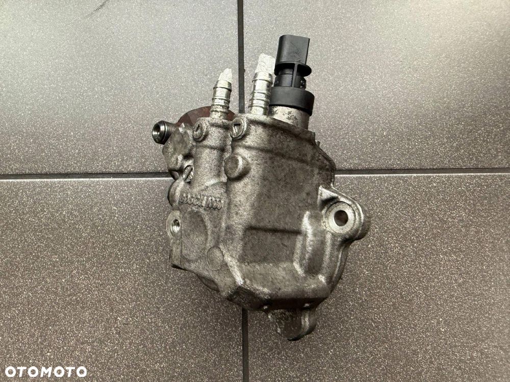 POMPA WTRYSKOWA 2.0 TD BMW 0445010506 7797874 - 2