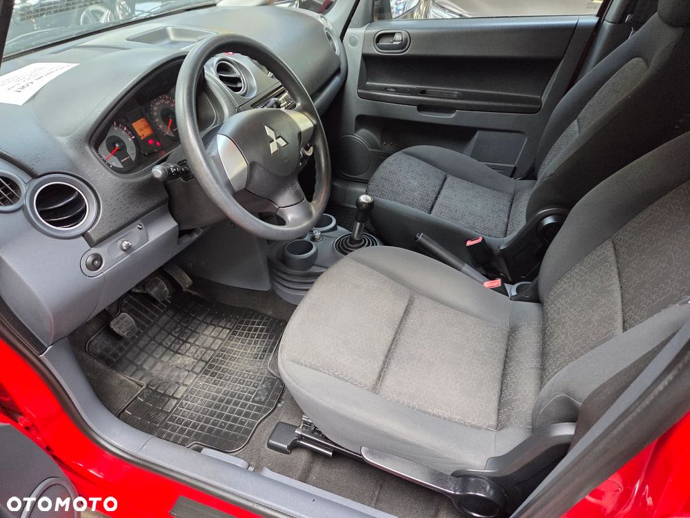Mitsubishi Colt 1.3 Invite - 9