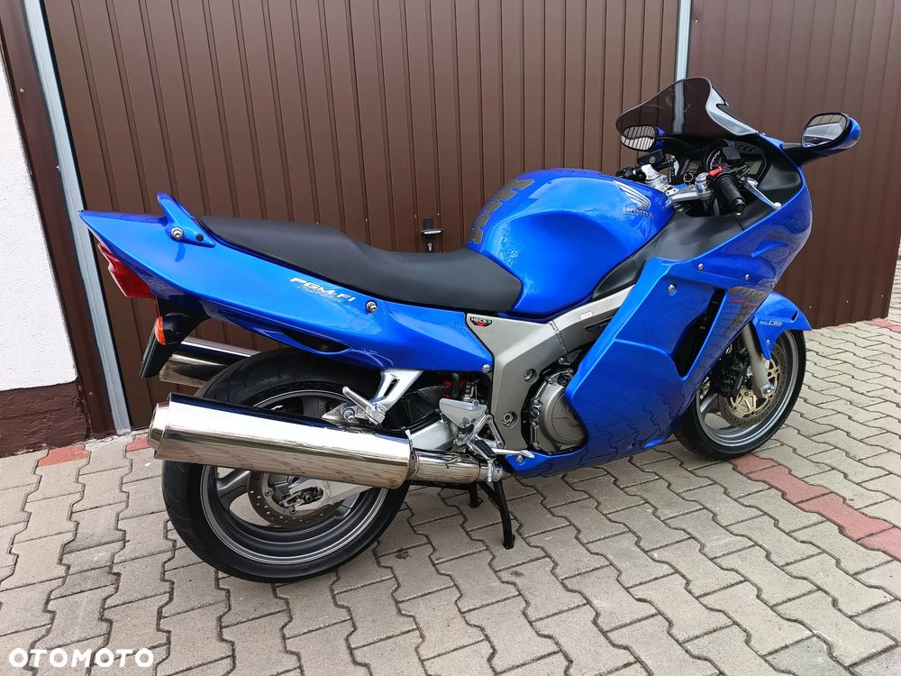 Honda CBR - 7
