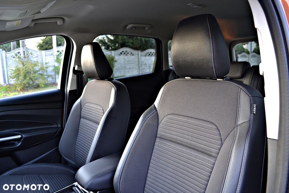 Ford Kuga 1.5 EcoBoost 4x4 Titanium - 27