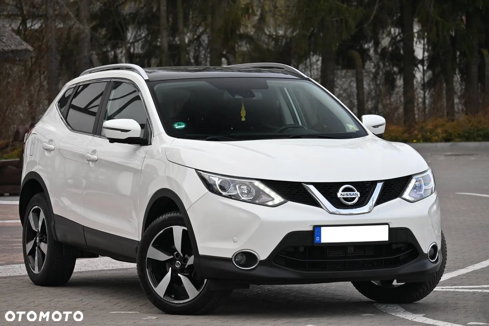 Nissan Qashqai 1.2 DIG-T Xtronic TEKNA - 2