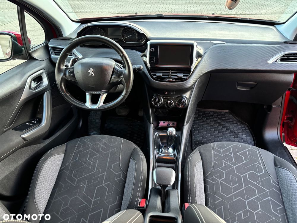 Peugeot 2008 82 e-VTI ETG5 Allure - 16