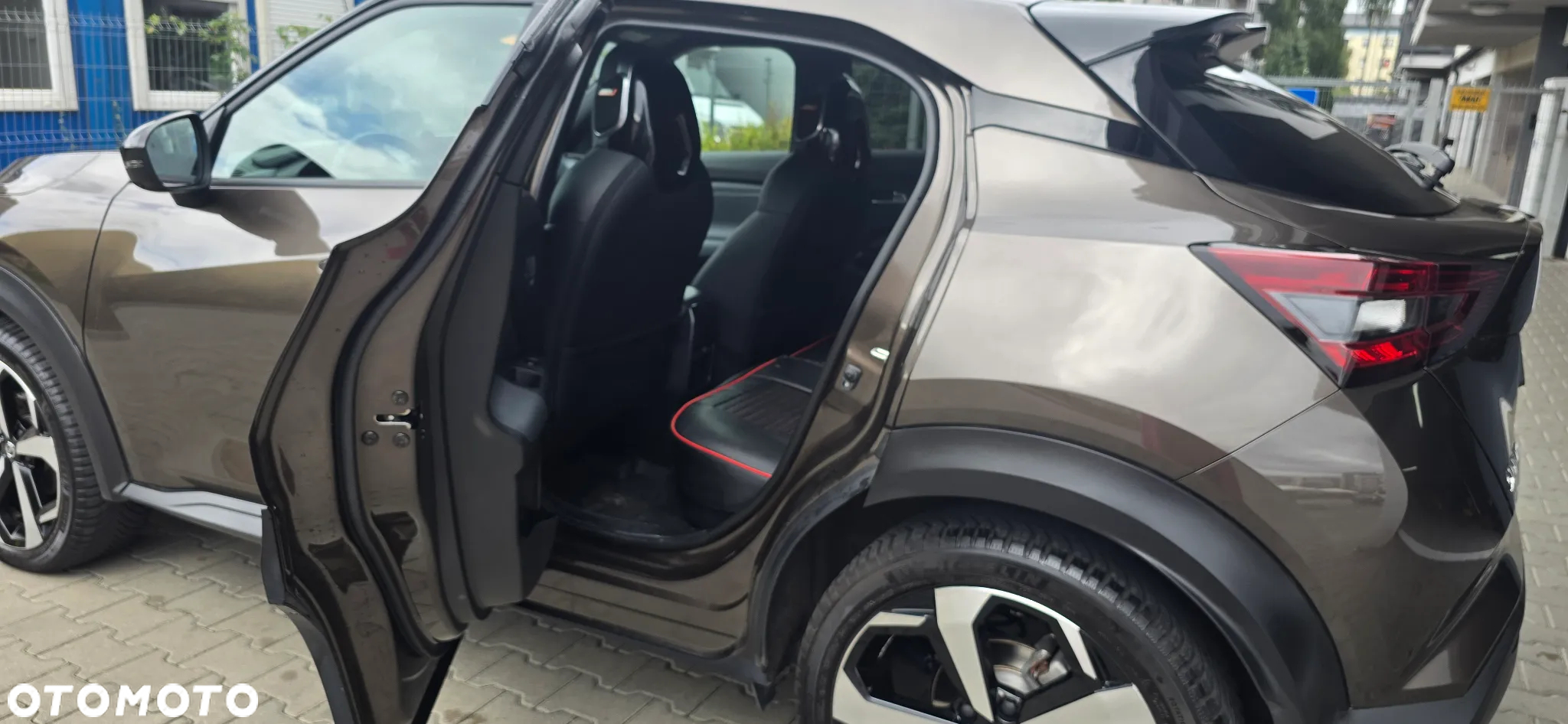 Nissan Juke 1.0 DIG-T Tekna - 8