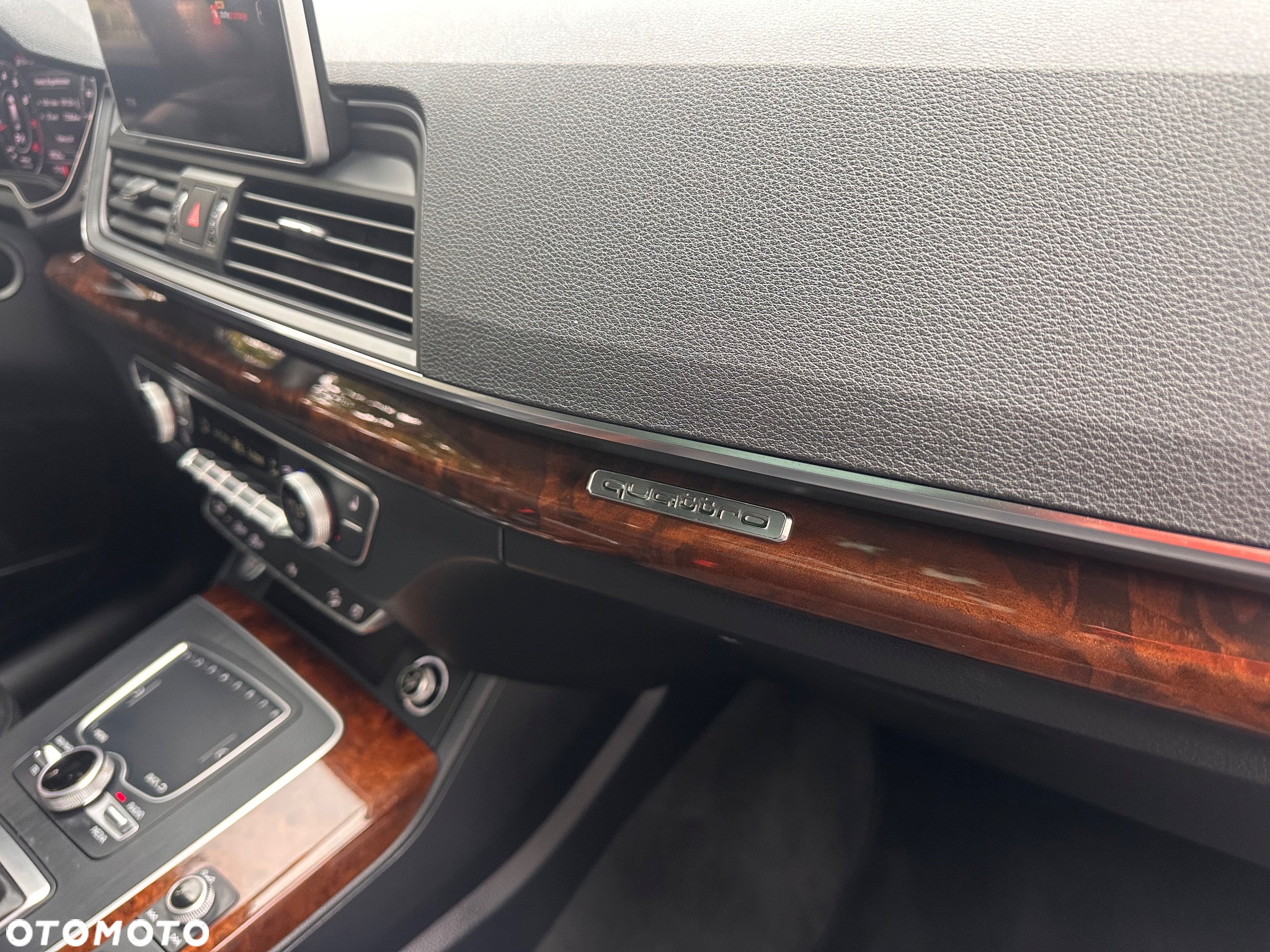 Audi Q5 2.0 TFSI quattro S tronic design - 23