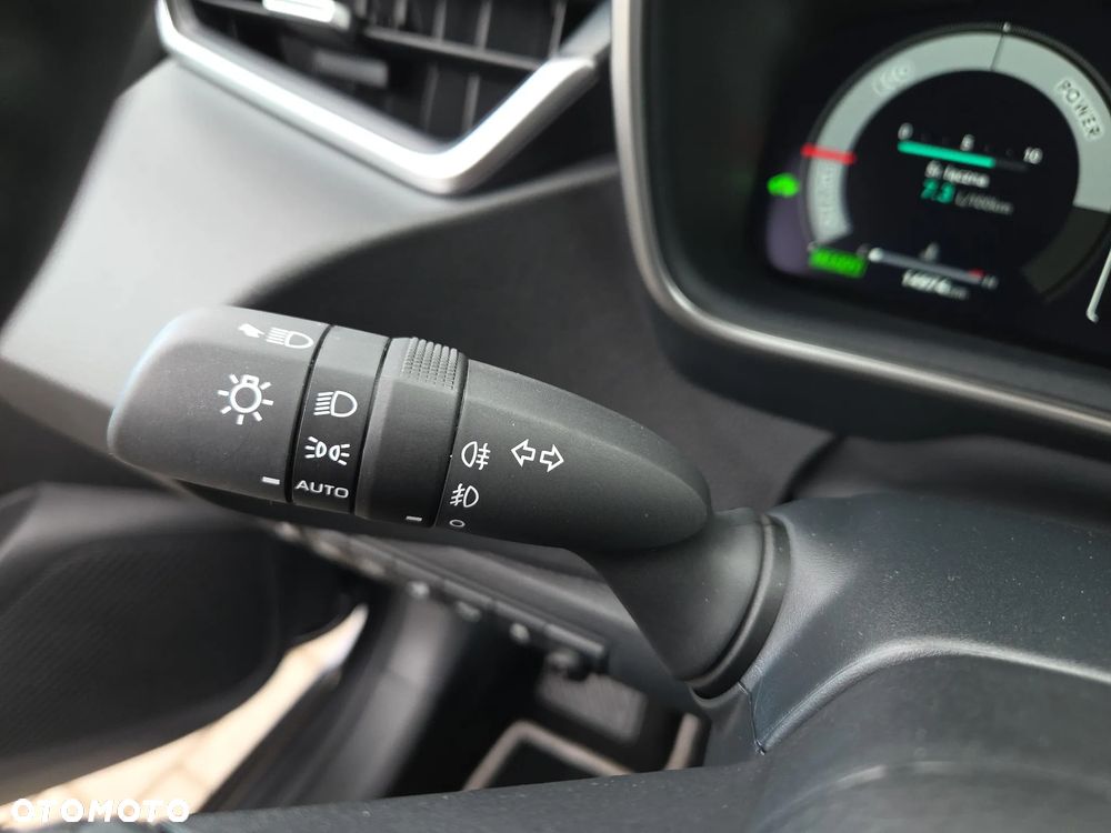 Toyota Corolla 1.8 Hybrid Comfort - 18