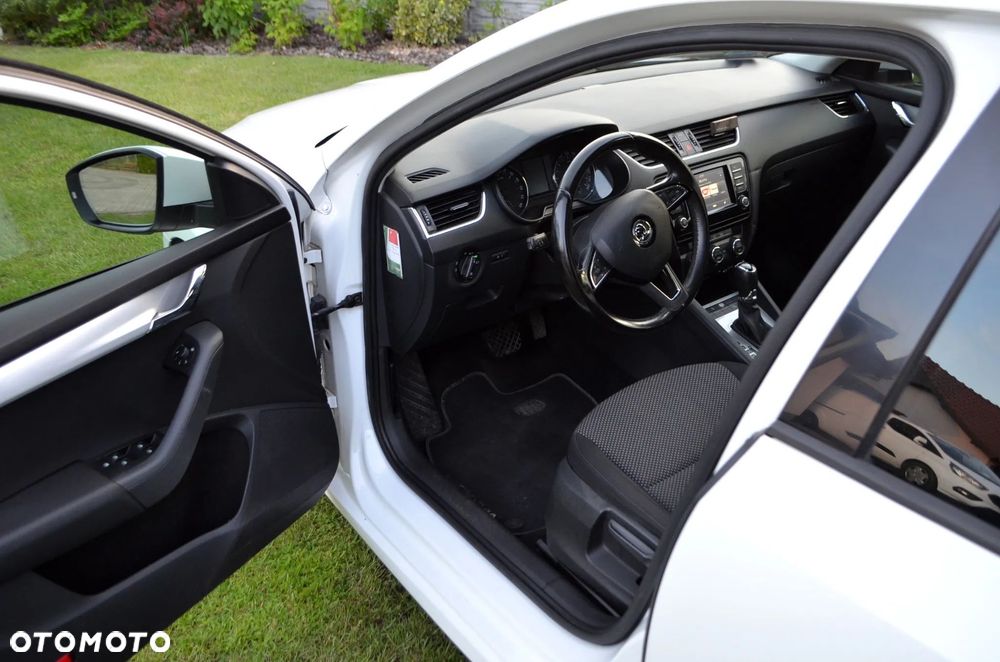 Skoda Octavia 1.6 TDI Active DSG - 10