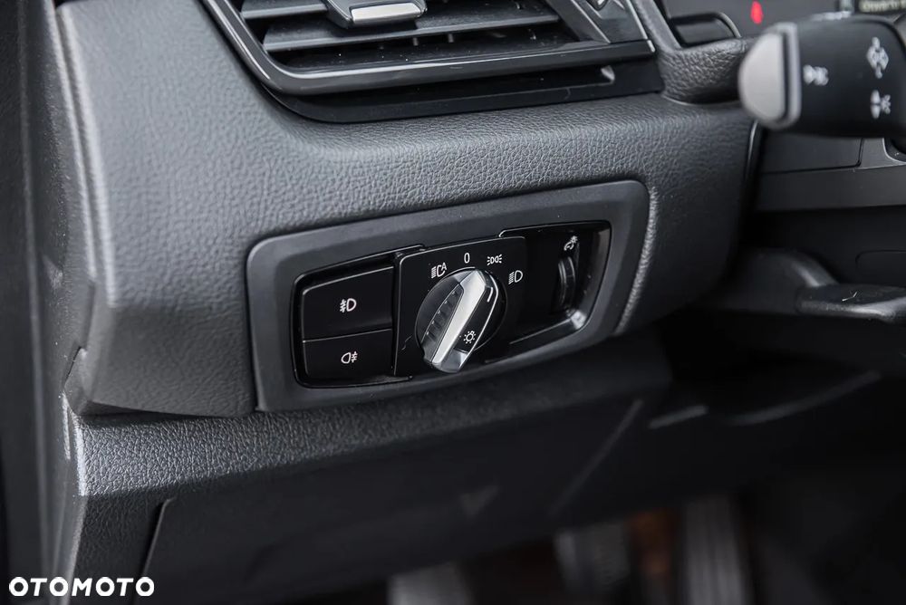 BMW Seria 2 218d Active Tourer Luxury Line - 17