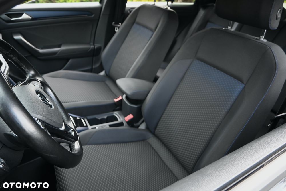 Volkswagen T-Roc 2.0 TDI SCR DSG UNITED - 25