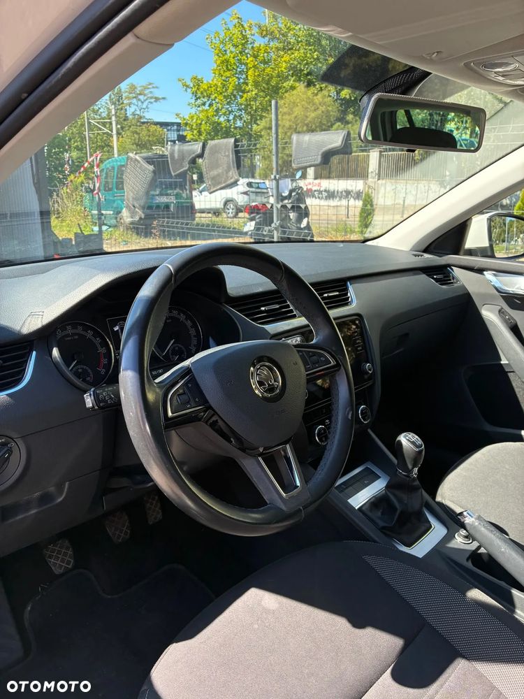 Skoda Octavia 1.6 TDI Ambition - 21