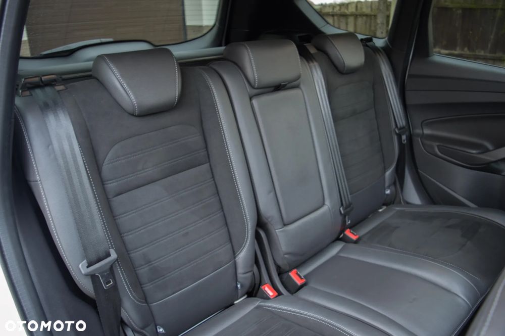 Ford Kuga 2.0 TDCi 4x4 ST-Line - 35