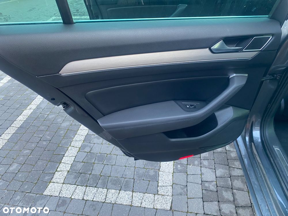 Volkswagen Passat ver-2-0-tdi-4mot-elegance-dsg - 17