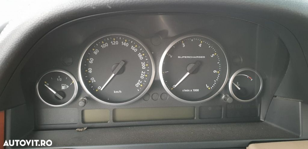 Dezmembrari Range Rover Vogue 4.2 Supercharged V8 - 2