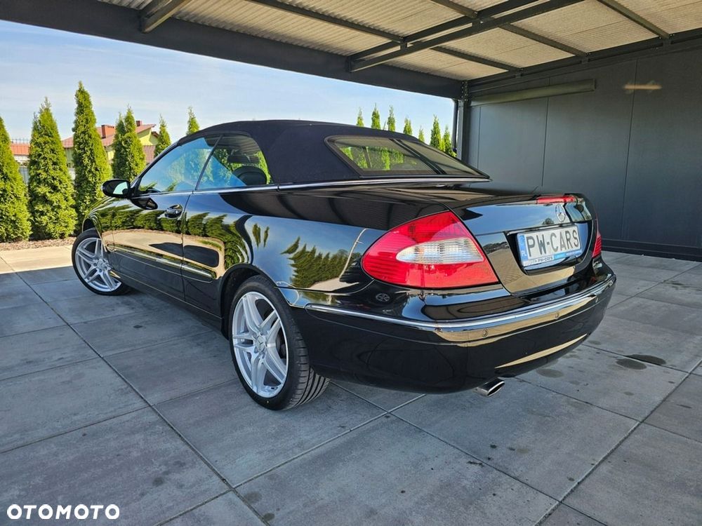 Mercedes-Benz CLK - 13