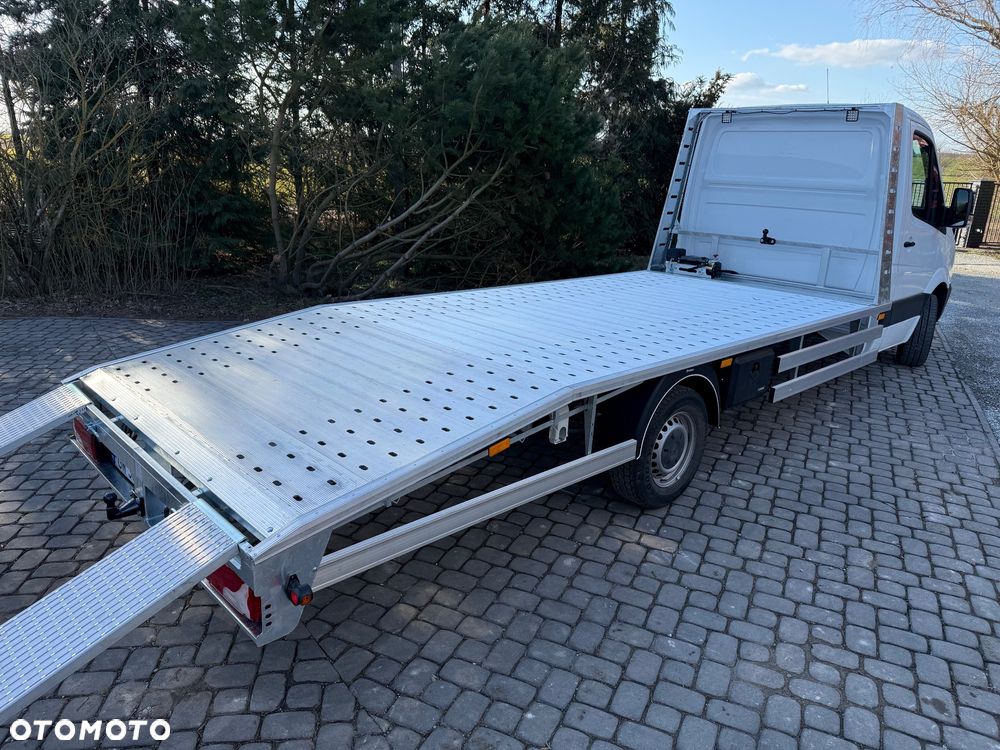 Mercedes-Benz Sprinter - 7