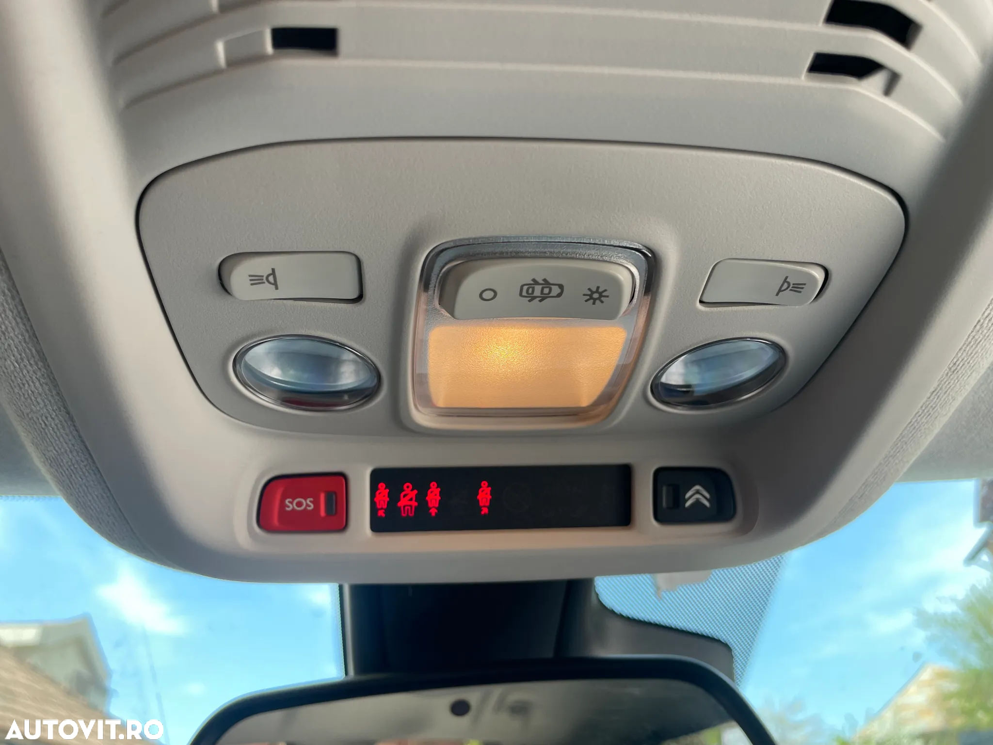 Citroën C3 AIRCROSS 1.2 PureTech S&S EAT6 Shine - 23