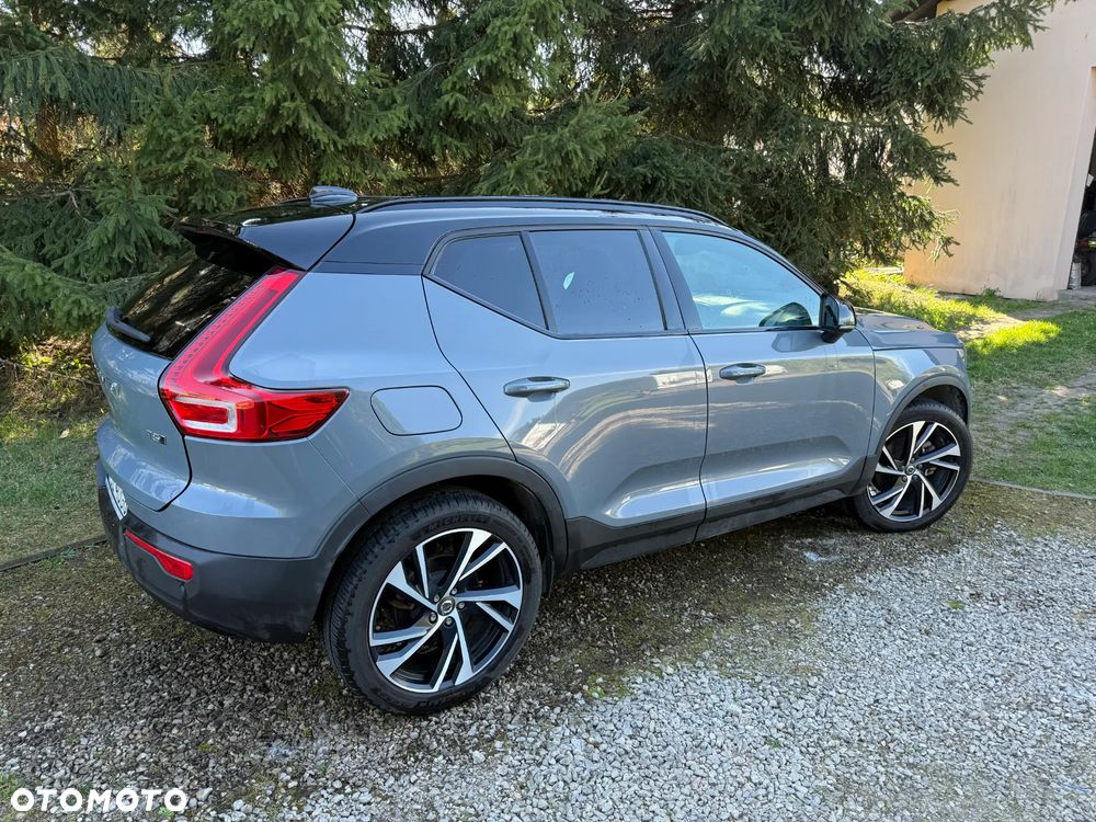 Volvo XC 40 T5 AWD Geartronic R-Design - 3