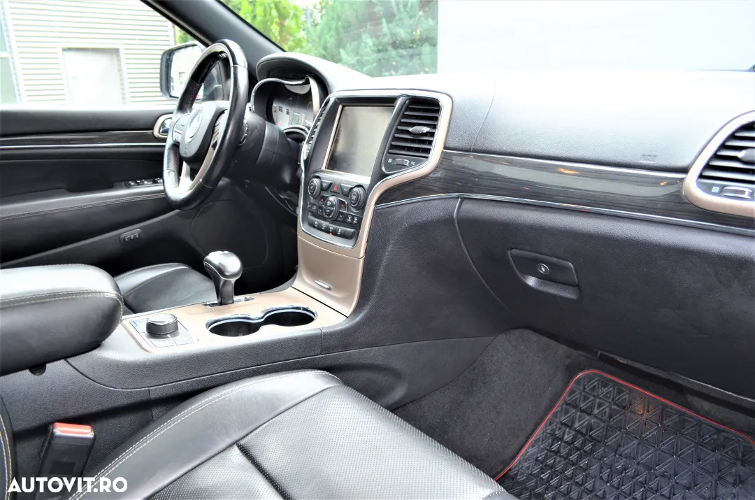 Jeep Grand Cherokee 3.0 TD AT Laredo - 10
