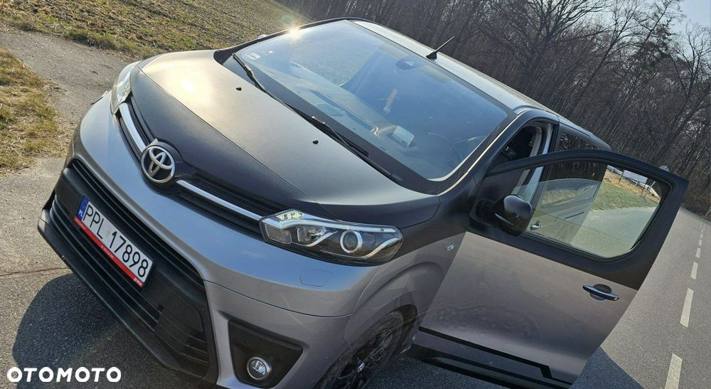 Toyota Proace Verso - 25