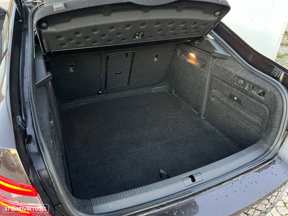 Skoda Superb 2.0 TDI Sportline - 8