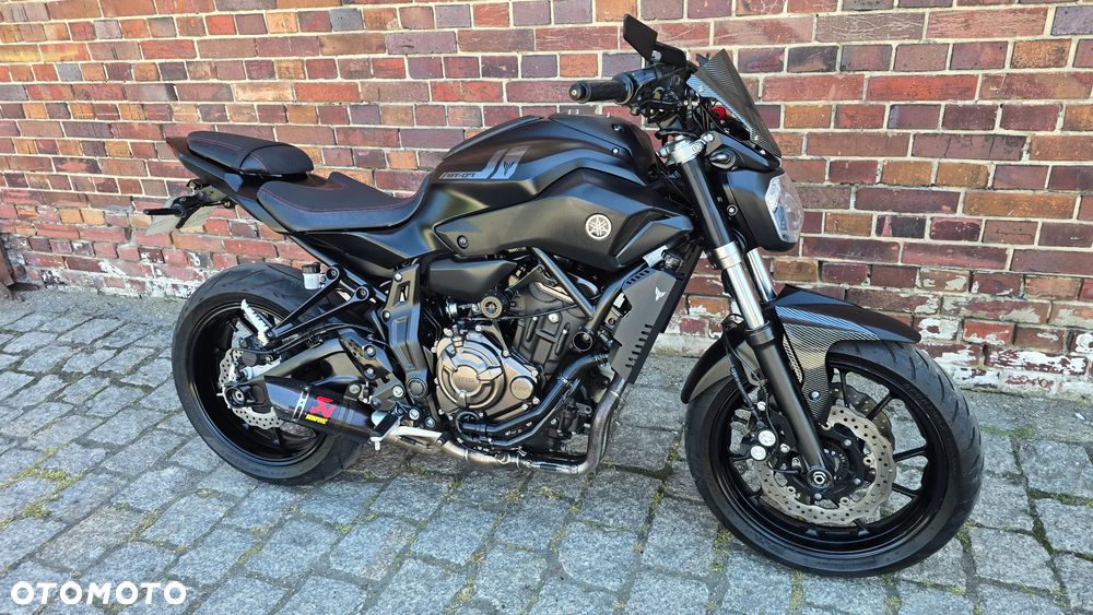 Yamaha MT - 27