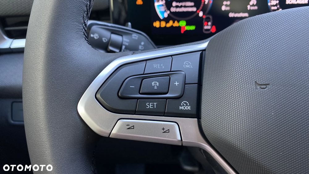 Volkswagen T-Roc 1.5 eTSI Life DSG - 10