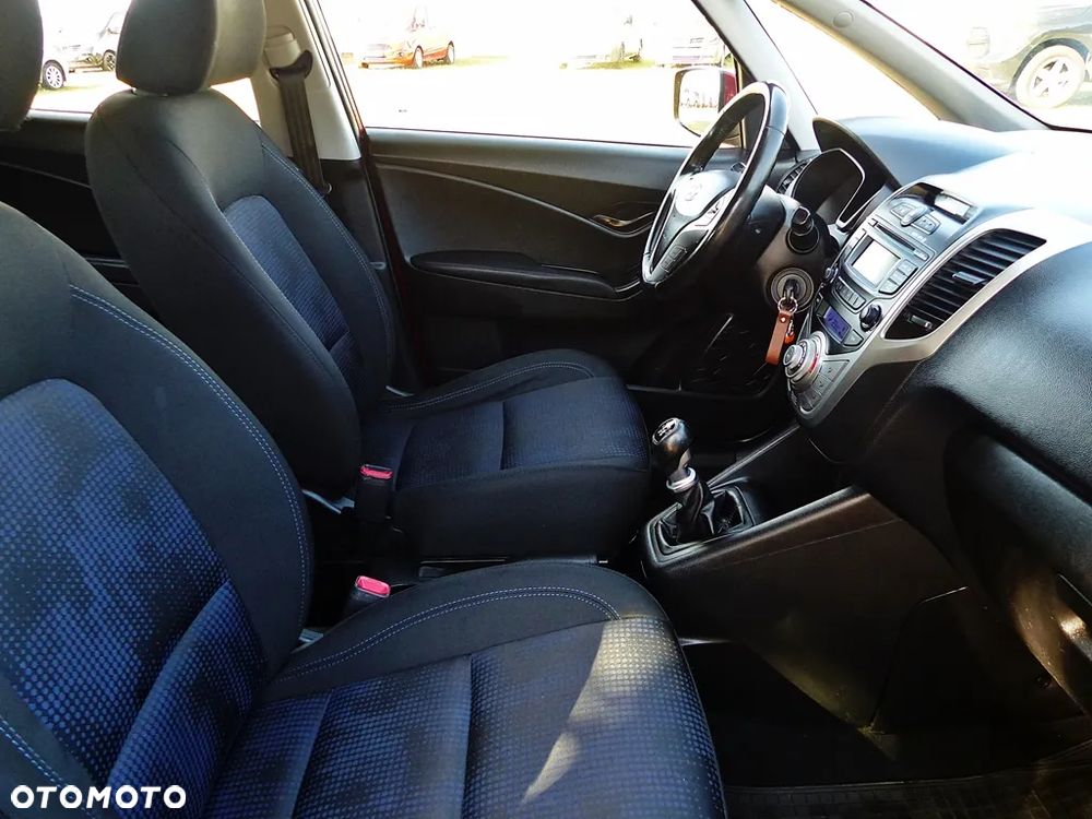 Hyundai ix20 1.4 Premium - 25