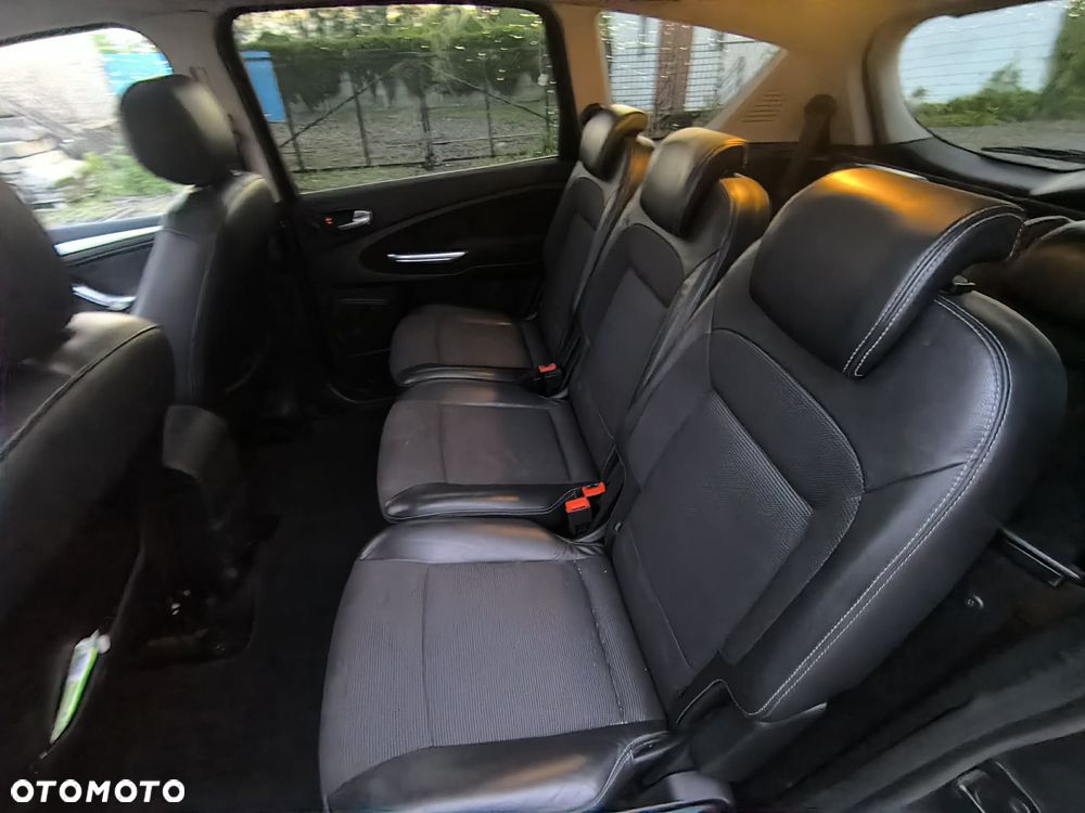 Ford S-Max 2.0 TDCi Titanium - 21