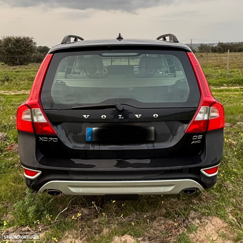 Volvo XC 70 D5 Momentum Geartronic - 5