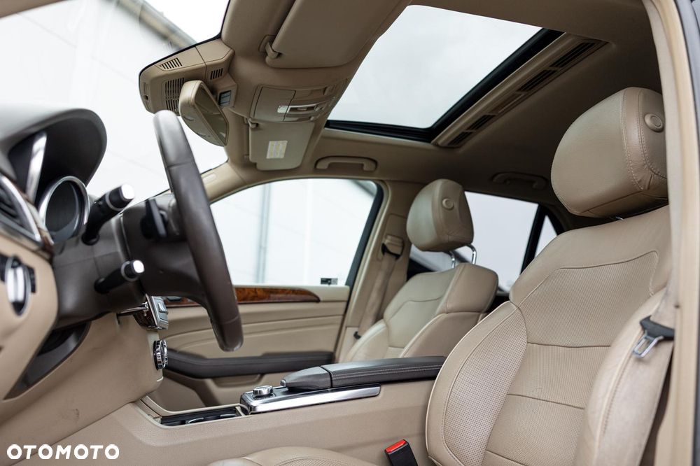 Mercedes-Benz ML - 16