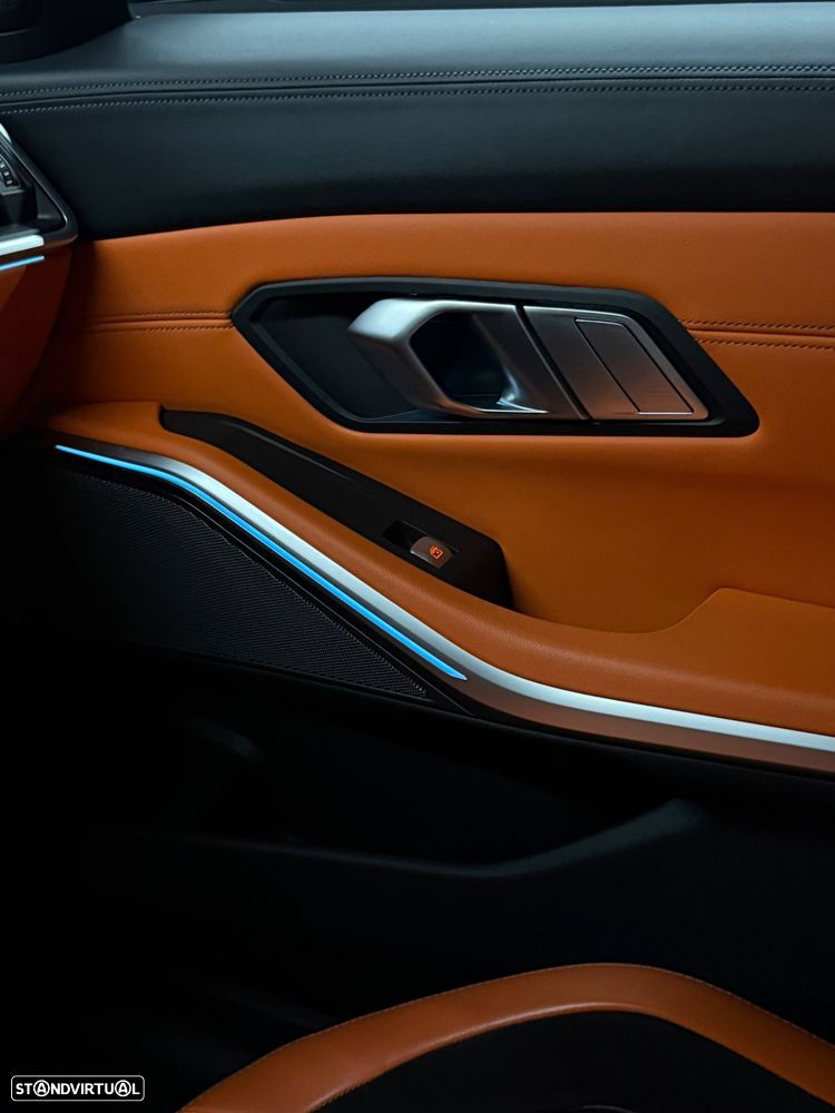 BMW M3 Competition M xDrive - 12
