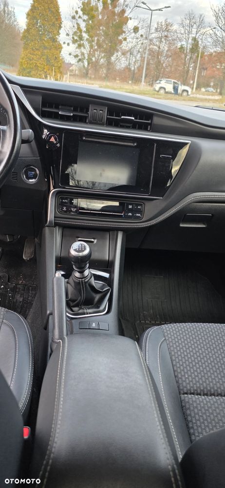 Toyota Corolla 1.6 50th Anniversary - 15