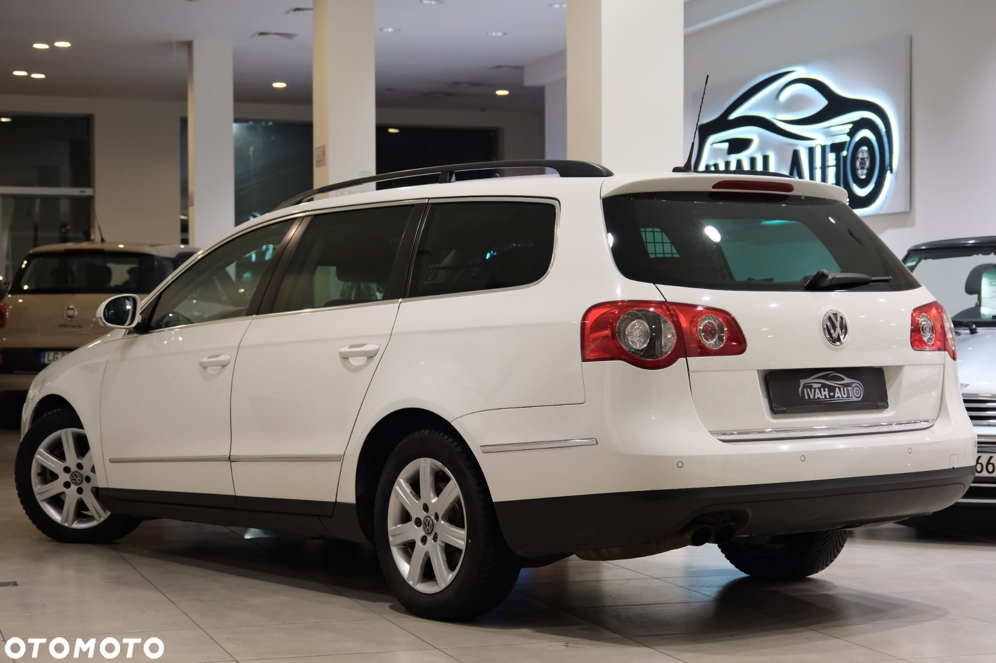 Volkswagen Passat 2.0 TDI Comfortline DSG - 10
