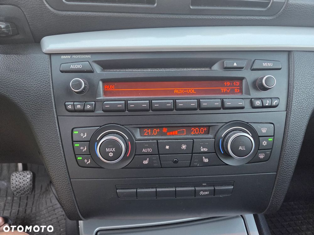 BMW Seria 1 118i - 6