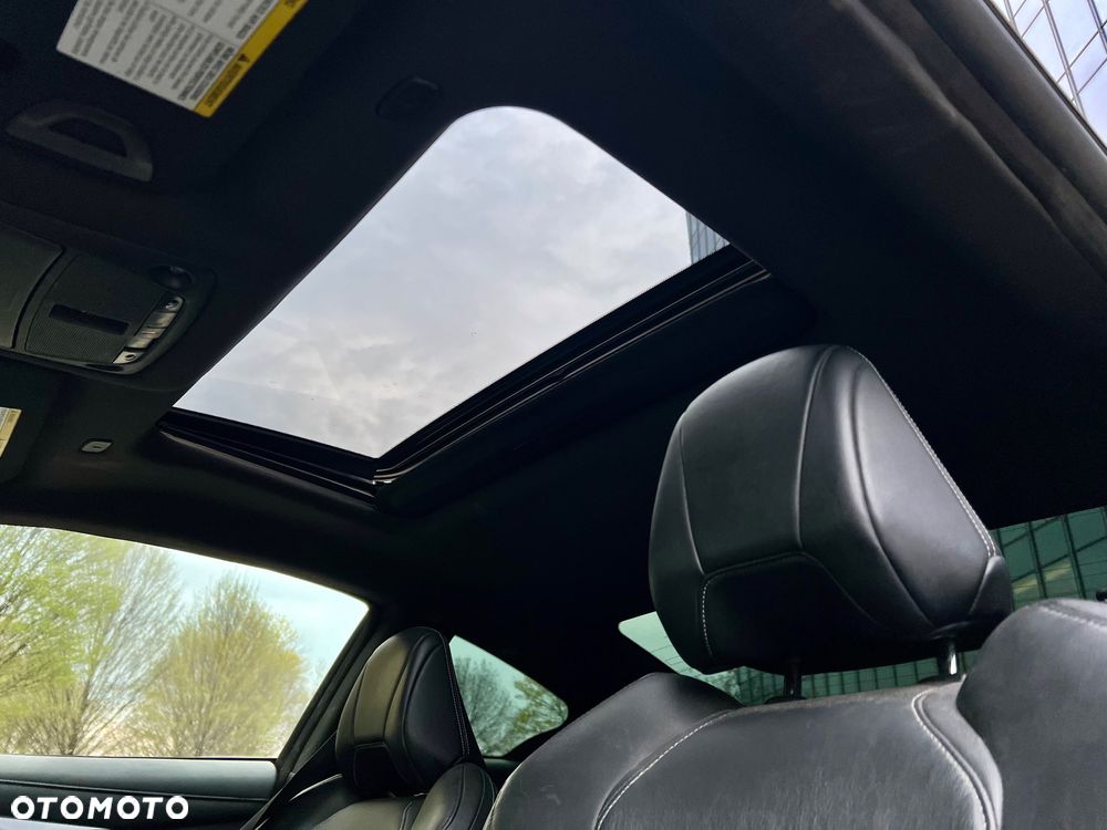 Infiniti Q60 Q60S 3.0t AWD Sport - 11