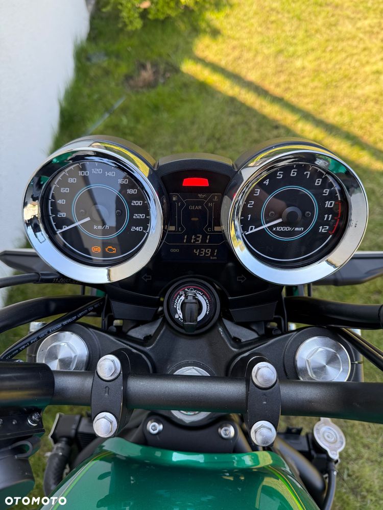 Kawasaki Z 650 RS - 13