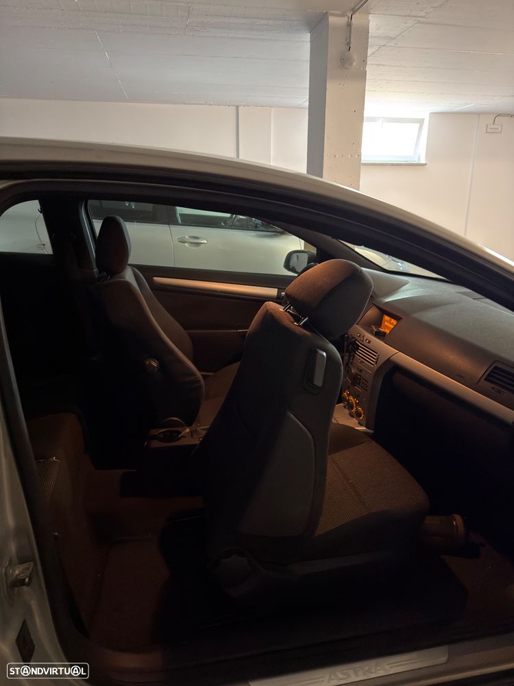 Opel Astra GTC 1.7 CDTI - 8