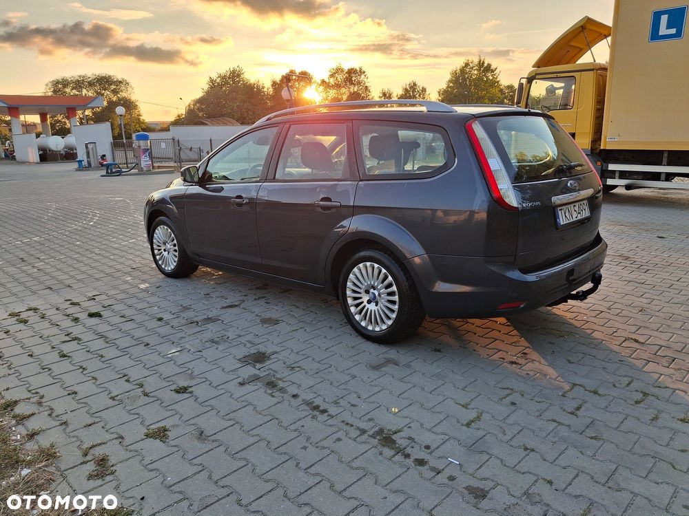 Ford Focus 1.8 FF Ghia - 6