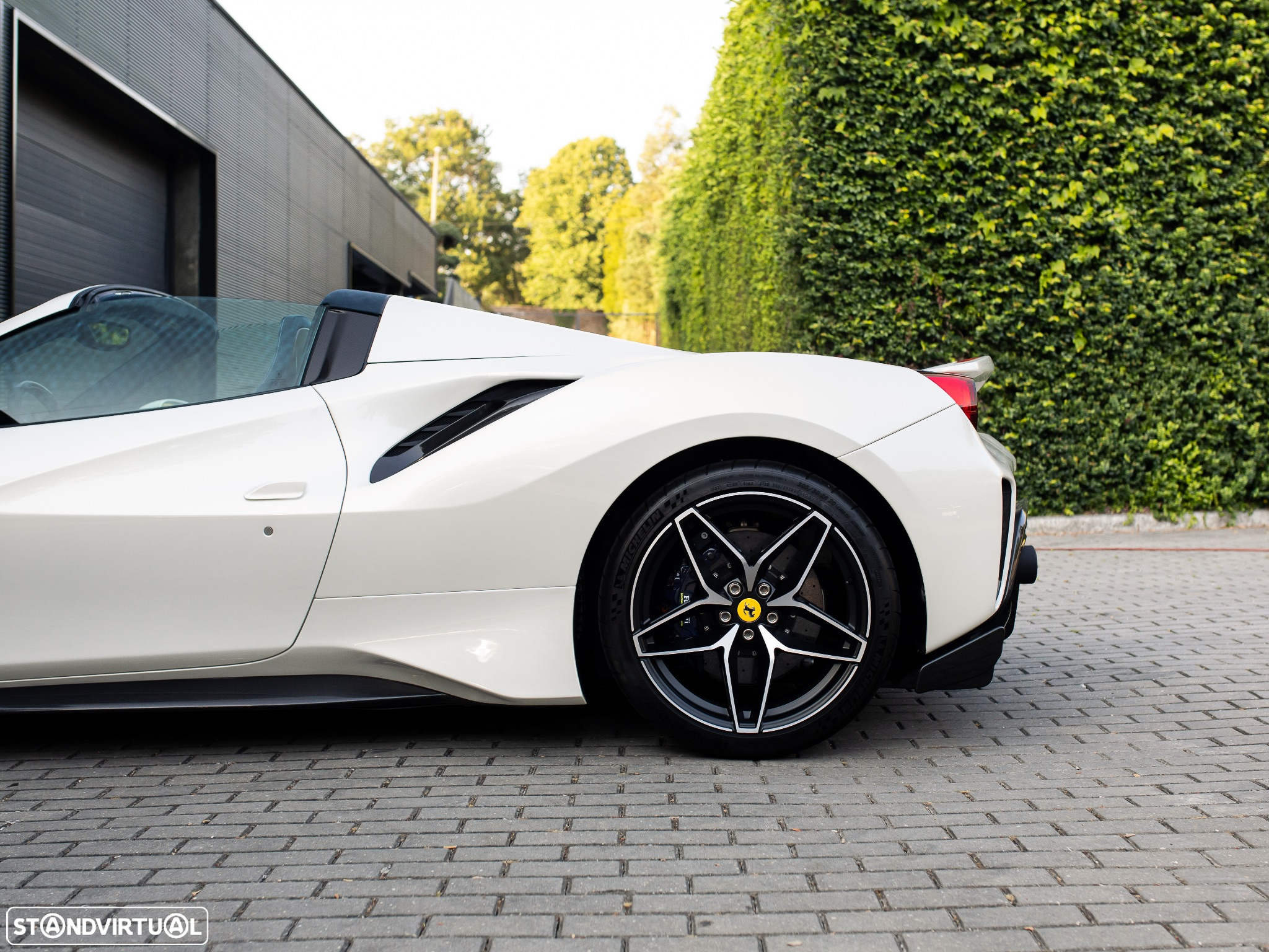 Ferrari 488 Pista Spider - 20