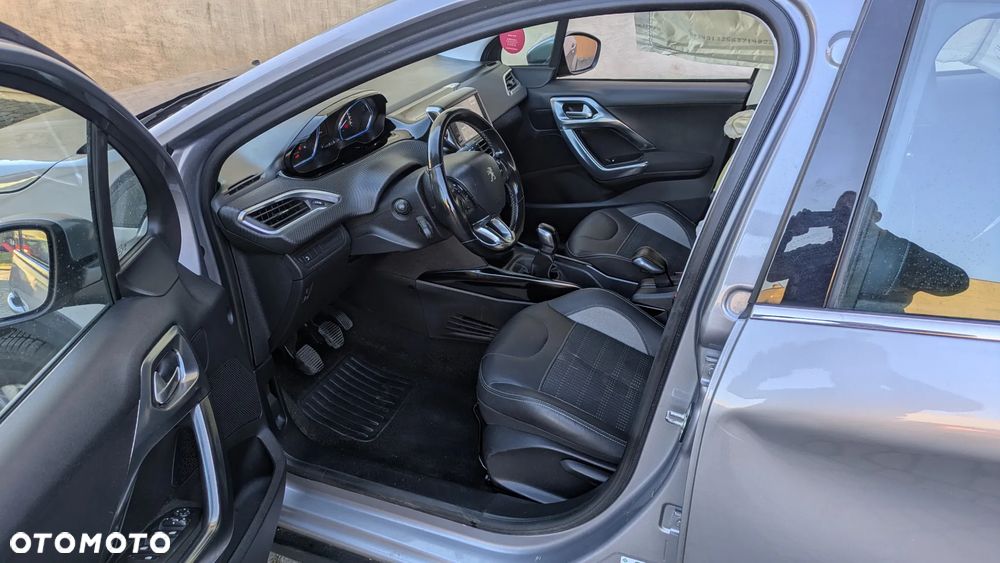 Peugeot 2008 1.6 BlueHDi Allure - 35