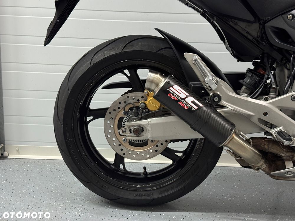 Honda Hornet - 4