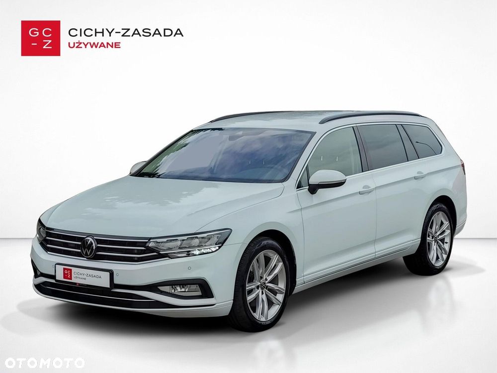 Volkswagen Passat - 1