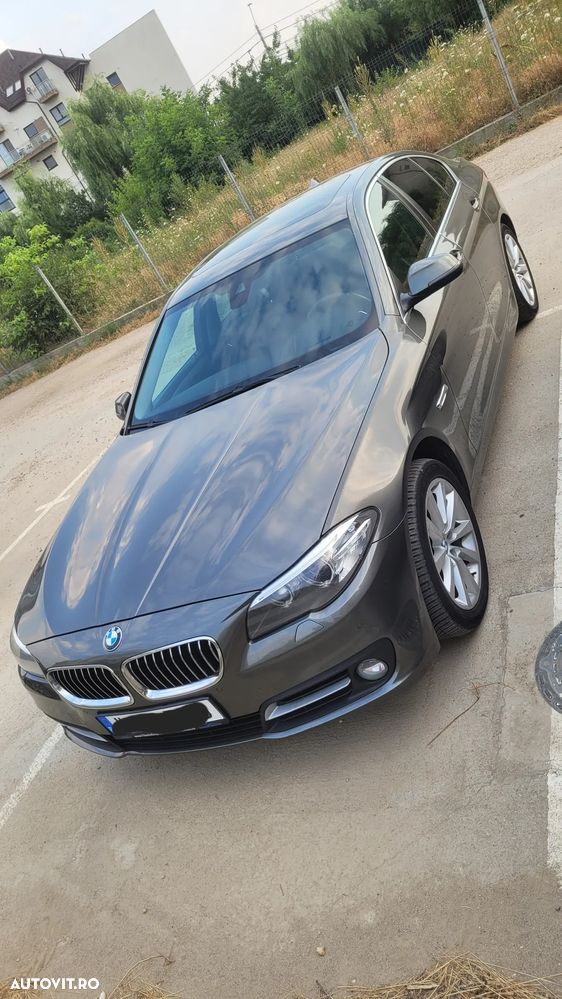 BMW Seria 5 528i xDrive AT - 25