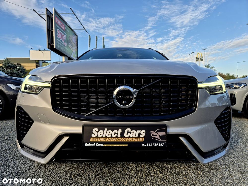 Volvo XC 60 B4 B Plus Dark - 29