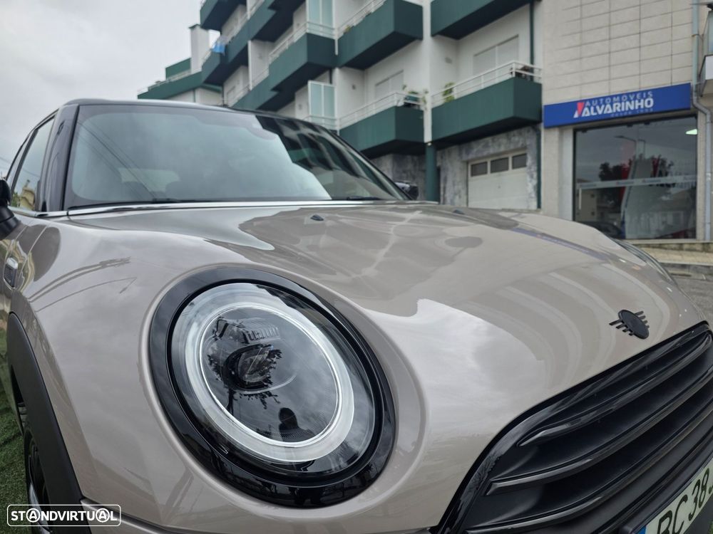 MINI Clubman Cooper D Premium Essential Auto - 6