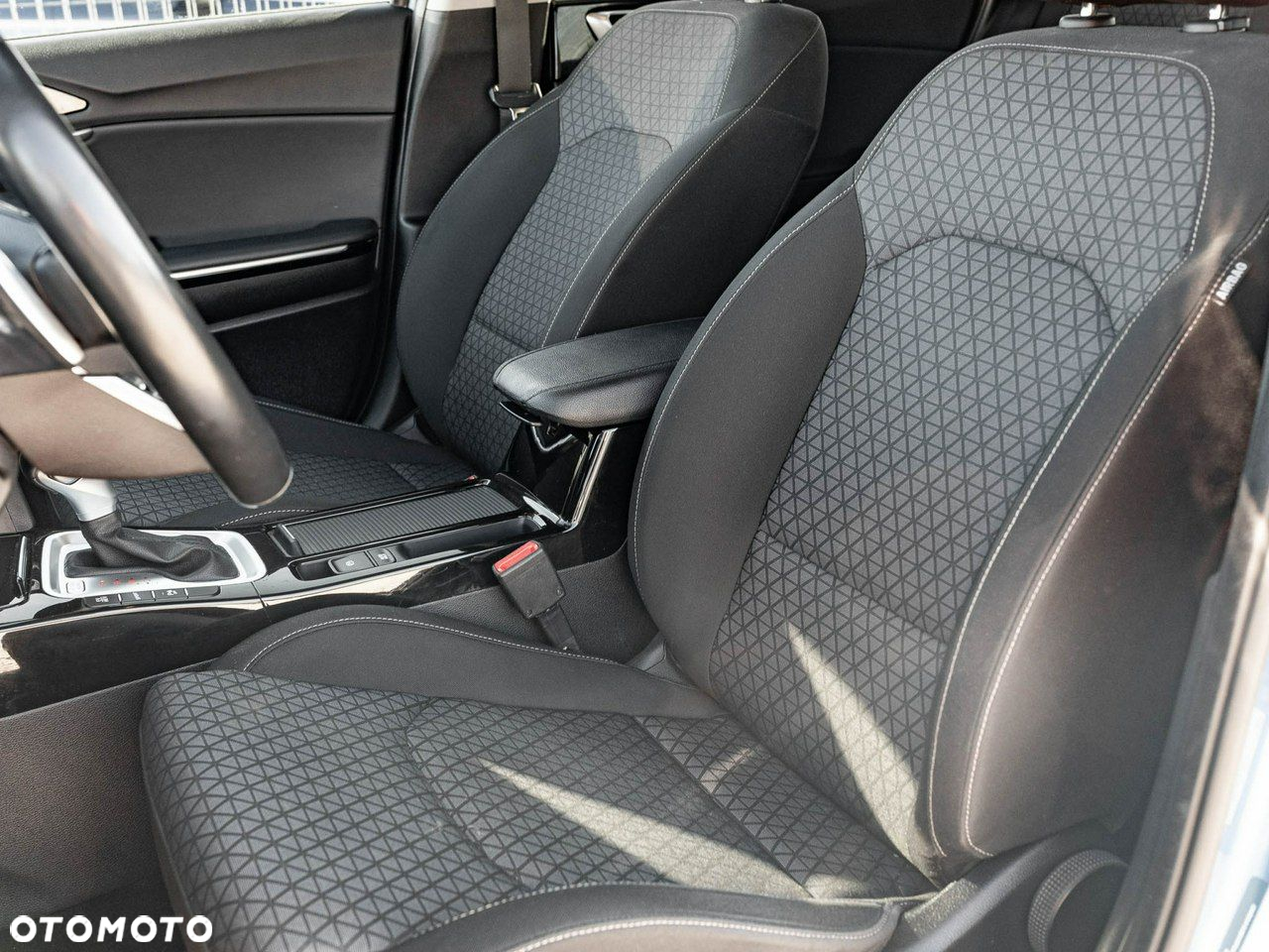 Kia Ceed - 14