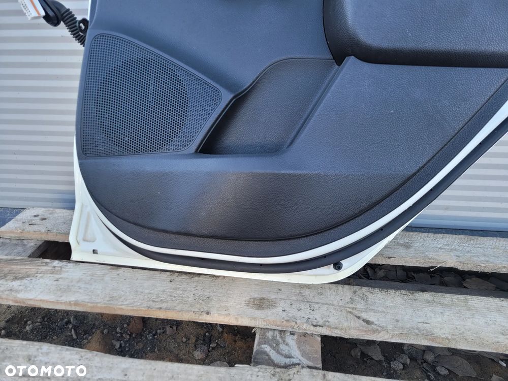 Kia Rio IV 17r 5d Drzwi  lewy tyl kolor UD - 6