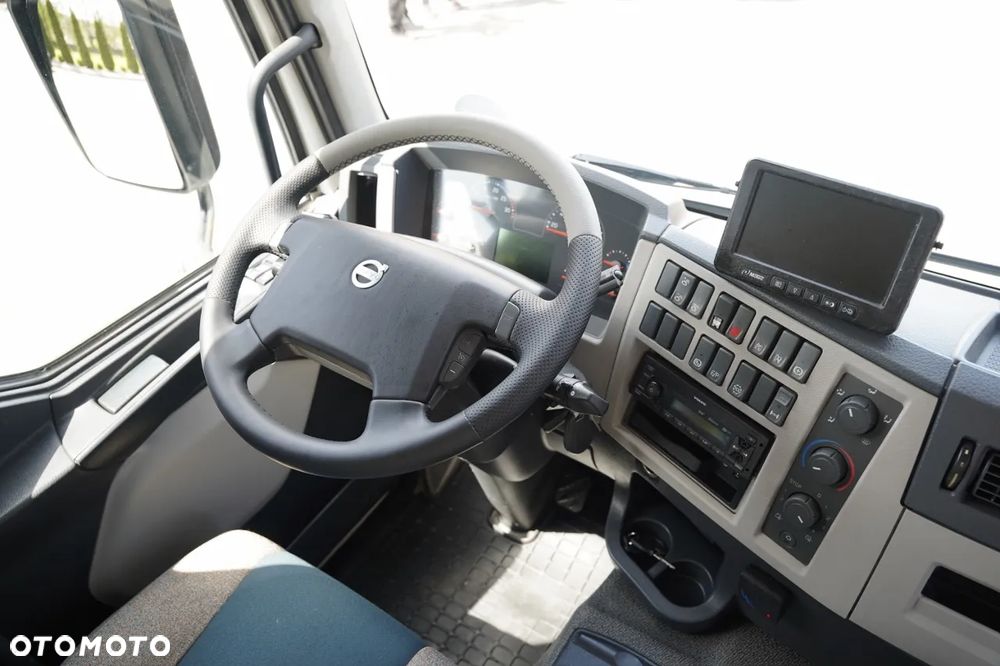 Volvo FE 280 / 4x2 / CHŁODNIA / CARRIER SUPRA 1250 MT / MULTITEMPERATURA / WINDA DHOLLANDIA 2500 KG / EURO 6 - 29