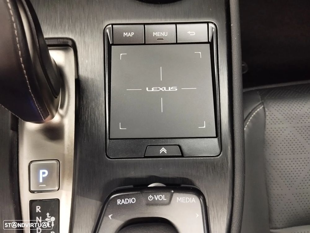 Lexus UX Luxury+TAE+JLL18 — fotografia 48