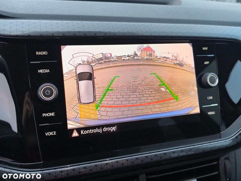 Volkswagen T-Cross - 24