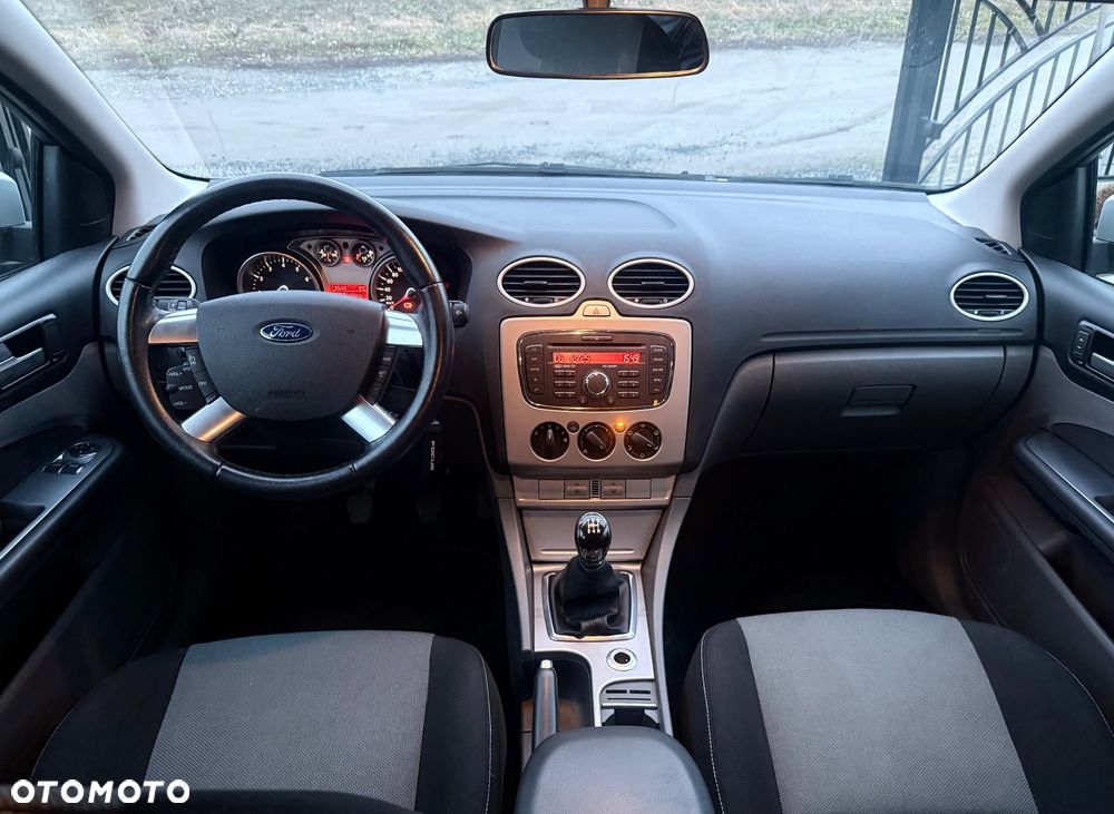 Ford Focus 1.6 16V Connection - 18